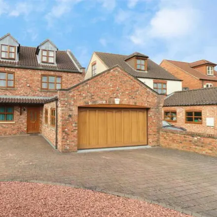 Buy this 4 bed house on Drain Head Farm in South Street, Owston Ferry