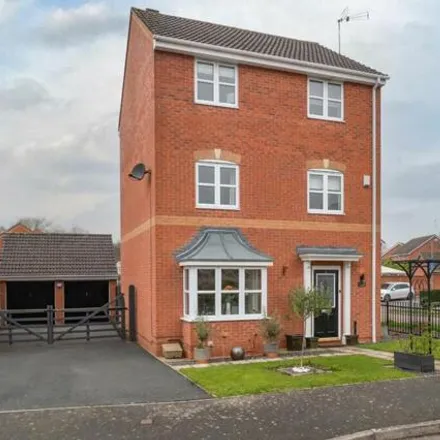 Buy this 5 bed house on Appletree Lane in Redditch, B97 6TS