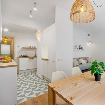 Rent this 3 bed apartment on Carrer de Sant Antoni Maria Claret in 104, 08001 Barcelona