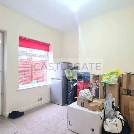 Image 5 - Alder Street, Huddersfield, HD2 1AX, United Kingdom - Duplex for rent