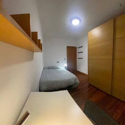 Image 3 - Ldo. Fco.J. Arilla, Calle Blas de Otero / Blas de Otero kalea, 48014 Bilbao, Spain - Apartment for rent