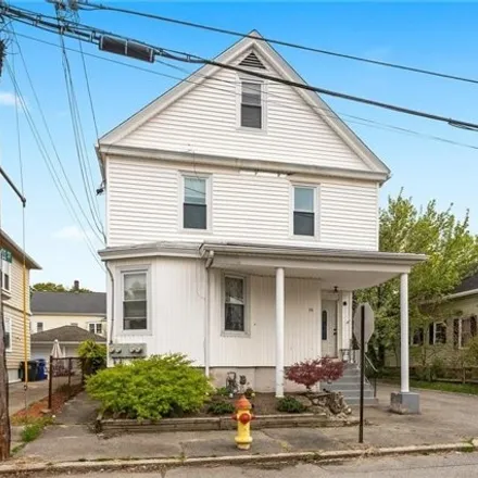 Buy this 5 bed house on 71 Walnut Street in East Providence, RI 02906
