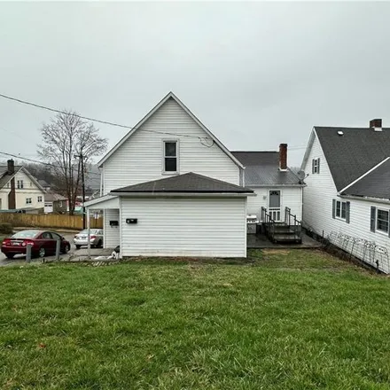 Image 4 - 825 3rd Street, Charleroi, Washington County, PA 15022, USA - House for sale