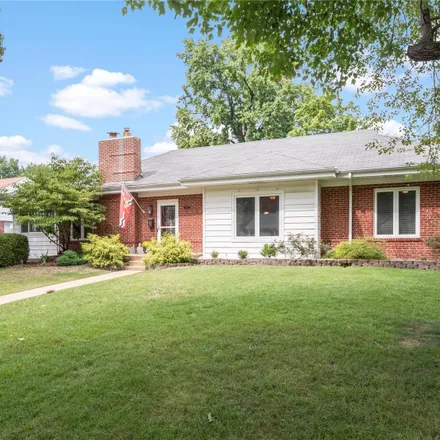 Buy this 3 bed house on 441 Hampshire Court in Webster Groves, MO 63119