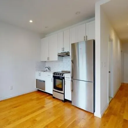 Rent this 3 bed apartment on 314 East 91st Street in New York, NY 10128