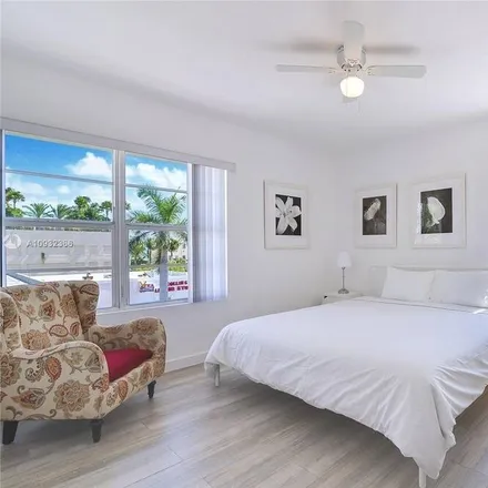 Image 4 - Miami Beach, FL - Condo for rent