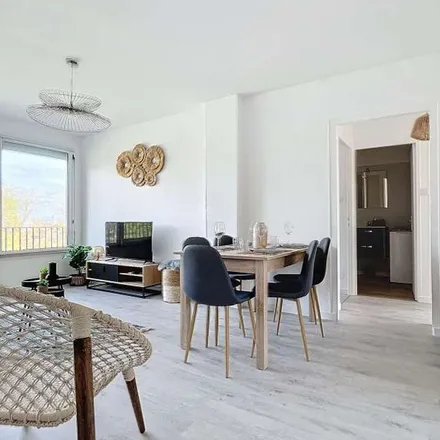 Rent this 4 bed apartment on 1 Place de Trèves in 54500 Vandœuvre-lès-Nancy, France