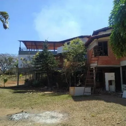Rent this 4 bed house on Estrada Parque Cabeça do Veado in Lago Sul - Federal District, 71655-200