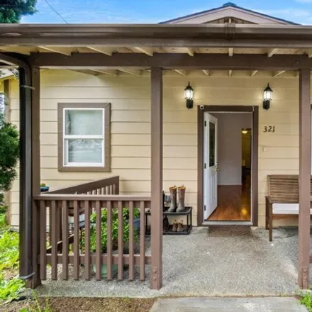 Buy this 3 bed house on 388 Painter Street in Rio Dell, Humboldt County