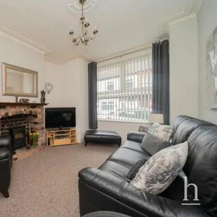 Image 2 - 17 Ingleby Road, New Ferry, CH62 1BH, United Kingdom - Townhouse for sale