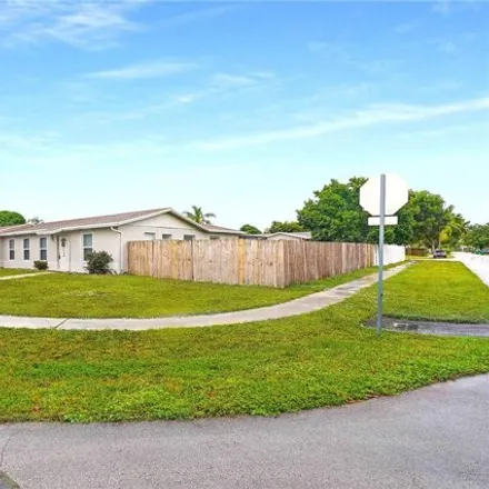 Image 2 - 7709 Northwest 45th Court, Lauderhill, FL 33351, USA - House for sale