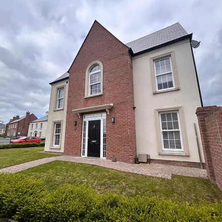 Rent this 3 bed duplex on unnamed road in Armagh, BT61 9DN