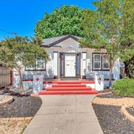 Buy this 2 bed house on 320 North 17th Street in San Jose, CA 95112