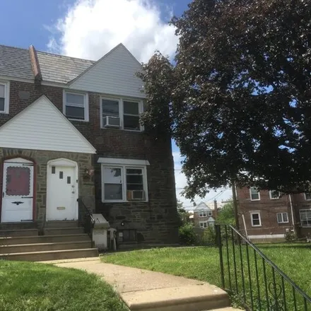 Rent this 2 bed apartment on 854 Derwyn Road in Upper Darby, PA 19026