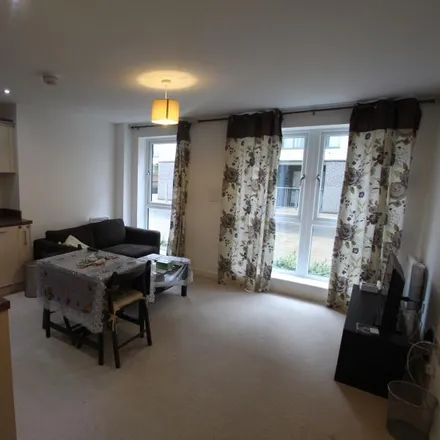 Image 3 - unnamed road, Horsell, GU22 7PU, United Kingdom - Apartment for rent