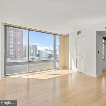 Image 8 - Wells Fargo, 475 K Street Northwest, Washington, DC 20001, USA - Apartment for rent