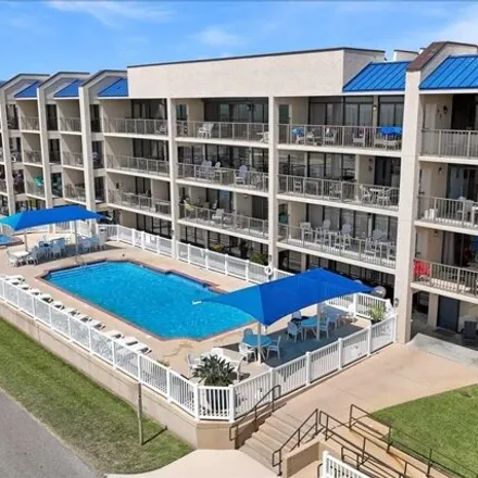 Buy this 1 bed condo on 1072 South Austin Street in Rockport, TX 78382