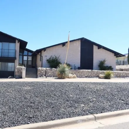 Rent this 5 bed house on 2996 Stone Edge Road in El Paso, TX 79904