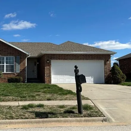 Buy this 3 bed house on 963 Tracy Lane in Mount Vernon, MO 65712
