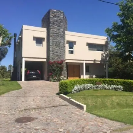 Buy this 6 bed house on Las Campanillas in Partido del Pilar, Manuel Alberti