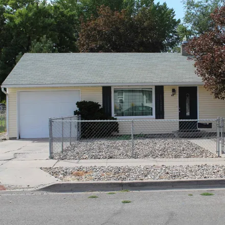 Buy this 2 bed house on 411 Madison Street in Twin Falls, ID 83301