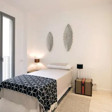 Image 2 - Carrer de la Marina, 154, 08001 Barcelona, Spain - Apartment for rent