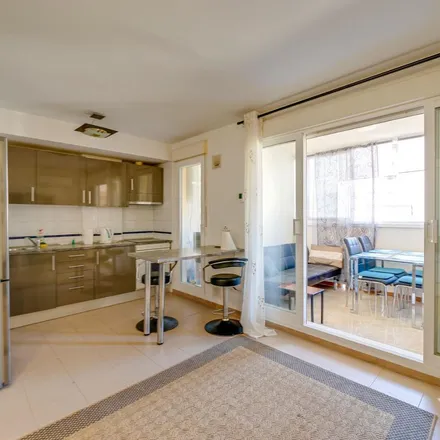 Rent this 2 bed apartment on Ldo. Pablo Cosme Soler in Carrer Canalejas, 03570 la Vila Joiosa / Villajoyosa