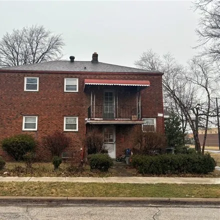 Image 3 - 22157 Wilmore Avenue, Euclid, OH 44123, USA - House for sale