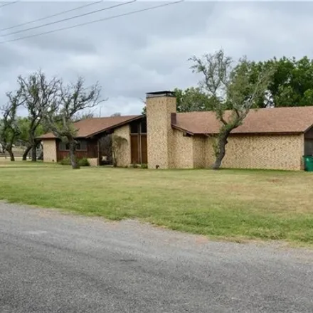 Image 2 - 1895 Horton Street, Goldthwaite, TX 76844, USA - Apartment for sale