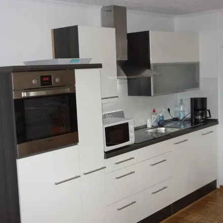 Rent this 2 bed apartment on 53343 Wachtberg