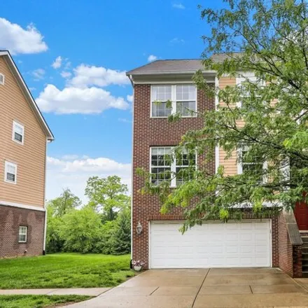 Buy this 3 bed condo on 5672 Brownstone Drive in Indianapolis, IN 46220