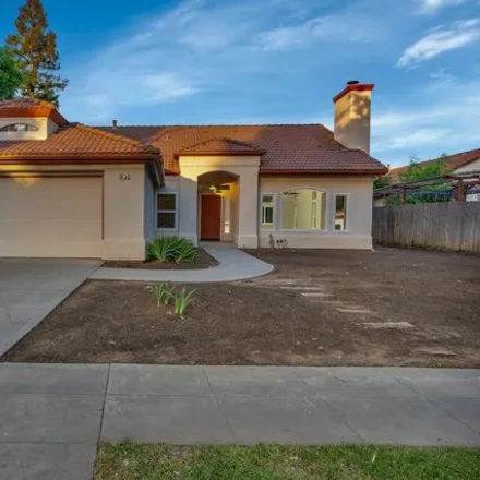 Buy this 4 bed house on 863 Park Avenue in Clovis, CA 93611