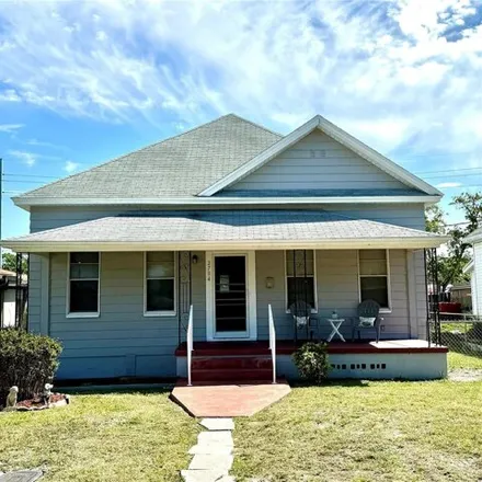 Buy this 3 bed house on 2710 State Street in Tampa, FL 33609