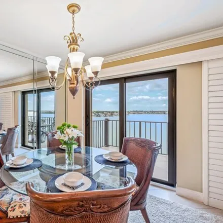 Image 6 - Shipps Landing, South Collier Boulevard, Marco Island, FL 33937, USA - Condo for sale