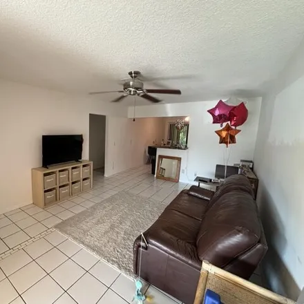 Image 4 - 5933 Forest Hill Blvd Apt 1, West Palm Beach, Florida, 33415 - Condo for rent
