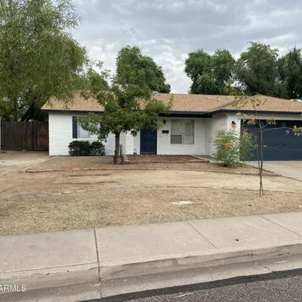 Rent this 3 bed house on 4147 North 43rd Street in Phoenix, AZ 85018