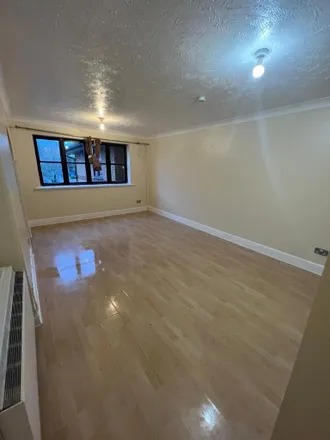 Rent this 2 bed apartment on Frobisher Road in London, DA8 2PX