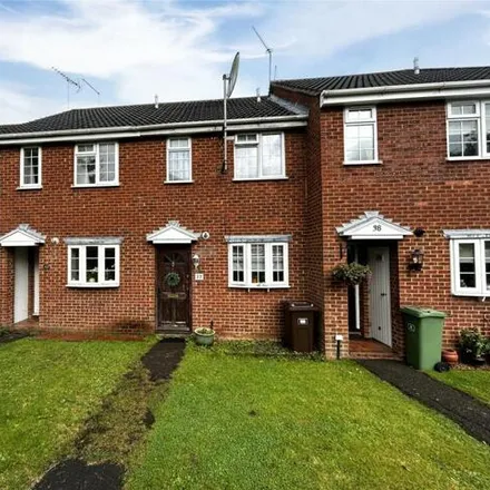 Buy this 2 bed townhouse on Daventry Court in Bracknell, RG42 2AF