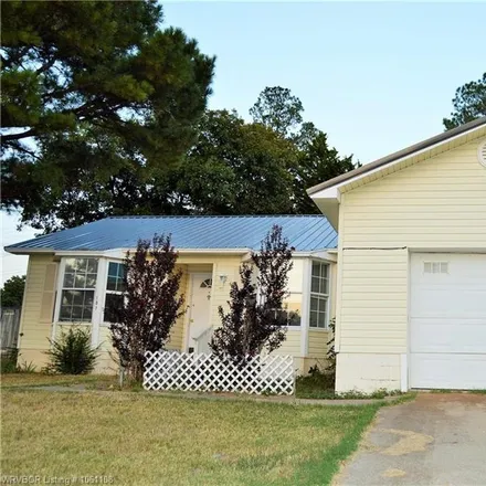 Buy this 2 bed house on 107 Crambrook Street in Poteau, OK 74953