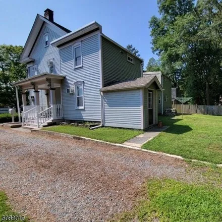 Image 3 - 141 4th Street, Belvidere, Warren County, NJ 07823, USA - House for rent