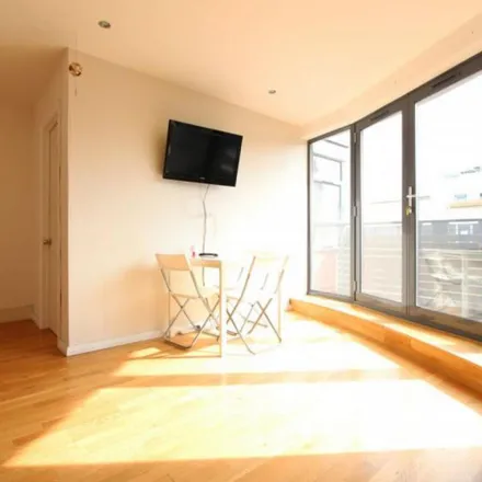 Rent this 3 bed apartment on 86 Copenhagen Place in Bow Common, London