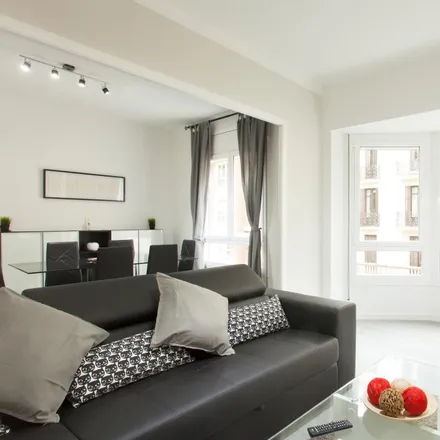Rent this 3 bed apartment on Carrer dels Madrazo in 85, 08006 Barcelona