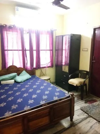 Rent this 3 bed apartment on Dress Ironing in Periyar salai, Ward 157