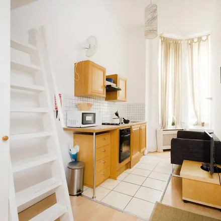 Rent this 1 bed apartment on 46 Penywern Road in London, SW5 9AS