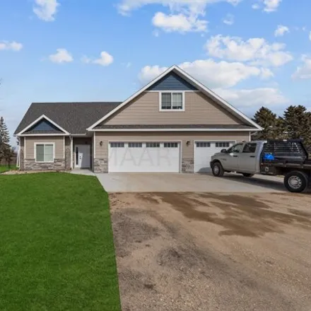 Buy this 4 bed house on 16757 92nd Street Southeast in Hankinson, ND 58041