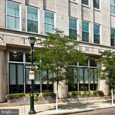 Image 2 - 1172 Saint James Street, Philadelphia, PA 19107, USA - Apartment for rent