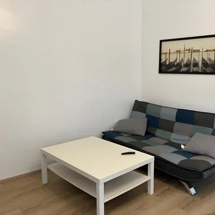 Rent this 2 bed apartment on Sansibarstraße 37 in 13351 Berlin, Germany