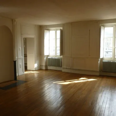 Image 7 - 2 Rue de la Charité, 54300 Lunéville, France - Apartment for rent
