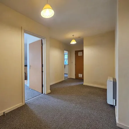 Image 4 - Wellington Road, West Timperley, WA15 7RJ, United Kingdom - Apartment for rent