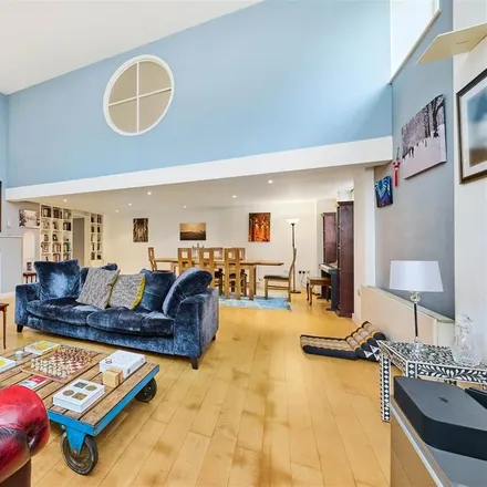 Rent this 2 bed apartment on Bewick Street in London, SW8 3TA